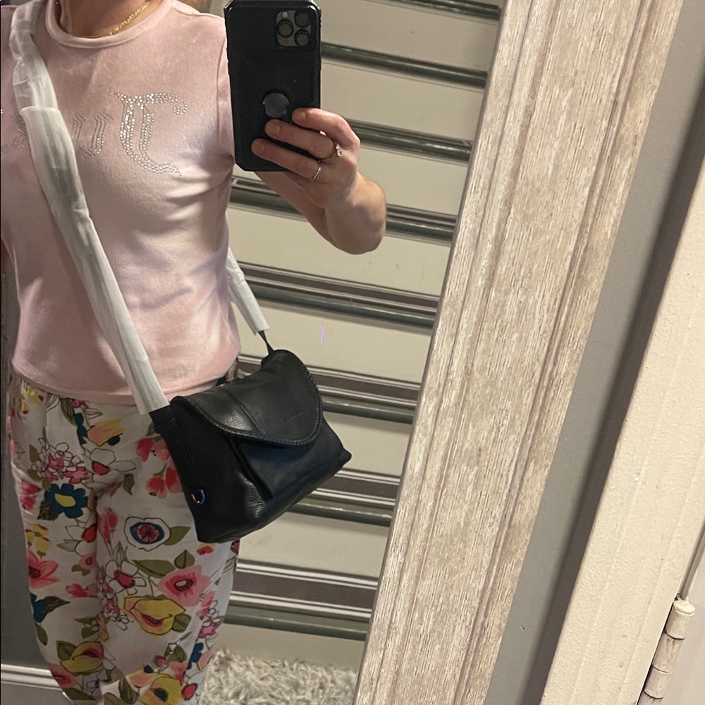 Aimee Kestenberg Black Leather Shoulder Bag - Picture 7 of 15